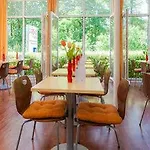 Lüneburg Süd Otel 3*