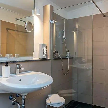 Lueneburg Sued Hotell 3*