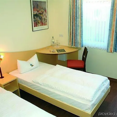 Lüneburg Süd Otel 3*